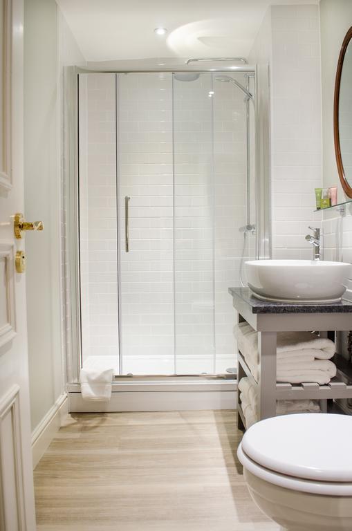 Standard Double Room,213407489:JPEG